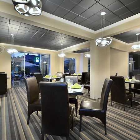 West Palm Inn Flic-en-Flacq エクステリア 写真